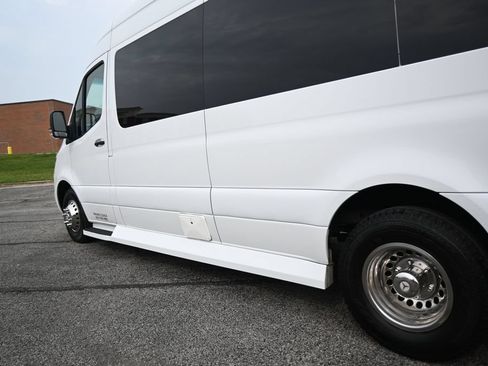 Used 2019 Mercedes-Benz Sprinter 170 image 9