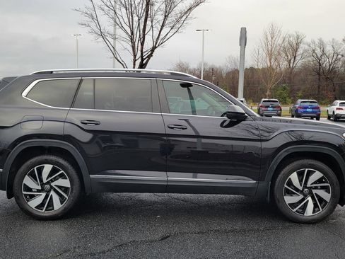 Used 2025 Volkswagen Atlas SEL image 6