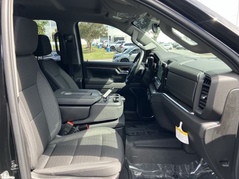 Used 2025 Chevrolet Silverado 1500 LT w/ Protection Package AWD/4WD image 35