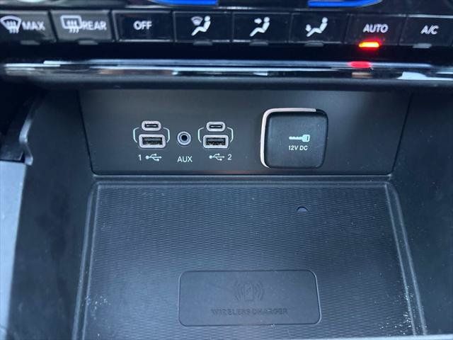 Certified 2023 Jeep Grand Cherokee Overland w/ Luxury Tech Group IV AWD/4WD image 47