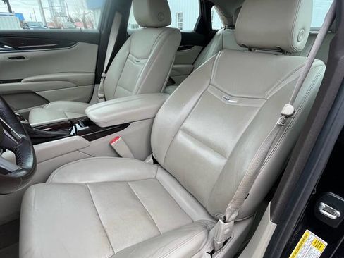 Used 2015 Cadillac XTS Luxury image 12