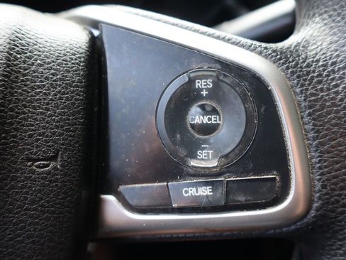 Used 2018 Honda Civic EX image 31