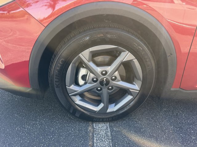 Certified 2025 Kia K4 FWD image 41