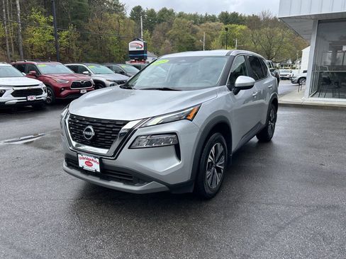 Used 2023 Nissan Rogue SV AWD/4WD image 4