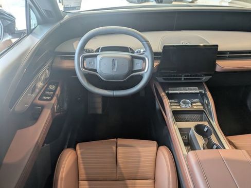 New 2026 Lincoln Nautilus Reserve image 14