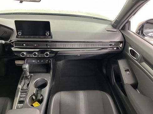 Certified 2025 Honda Civic Sport image 18