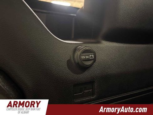 Used 2024 Jeep Wrangler Willys image 25
