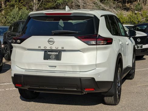 New 2026 Nissan Rogue SV image 5