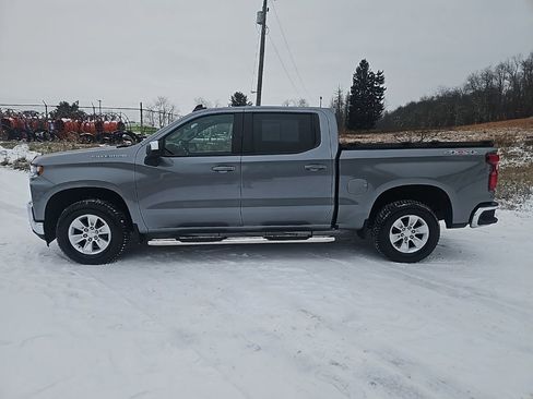 Used 2021 Chevrolet Silverado 1500 LT w/ Bed Protection Package image 2