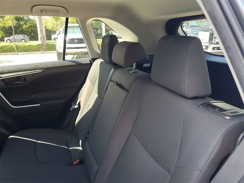 Certified 2022 Toyota RAV4 LE image 13