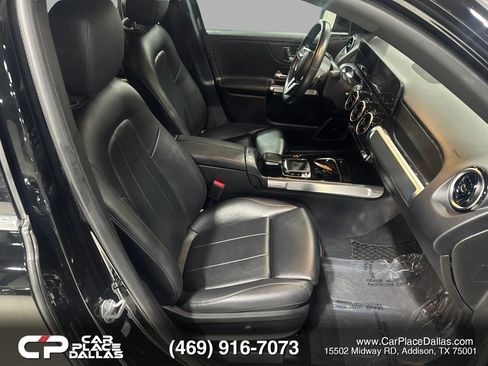 Used 2020 Mercedes-Benz GLB 250 4MATIC image 20