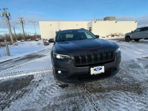 Used 2021 Jeep Cherokee Latitude Lux image 3
