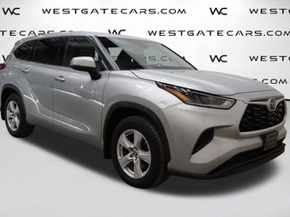 Used 2021 Toyota Highlander L video 2