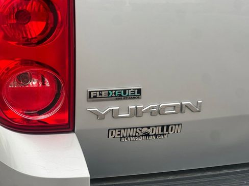 Used 2011 GMC Yukon SLE w/ Convenience Package image 23