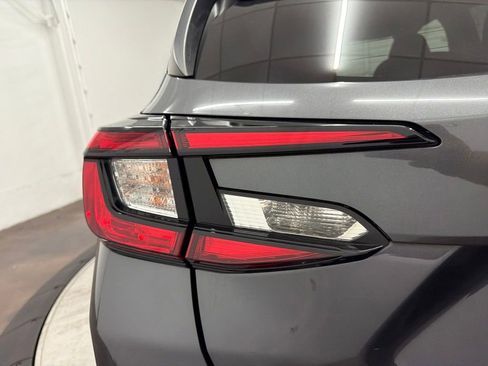Used 2024 Subaru Crosstrek 2.5i Limited AWD/4WD image 12