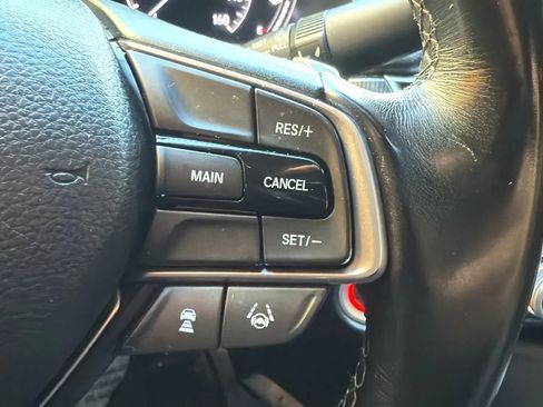 Used 2019 Honda Accord Sport image 11