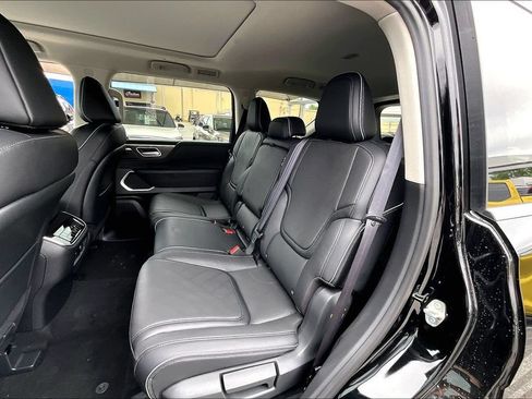 New 2026 INFINITI QX80 Luxe RWD image 14