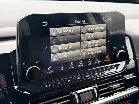 Used 2024 Nissan Pathfinder Platinum w/ Cargo Package image 43