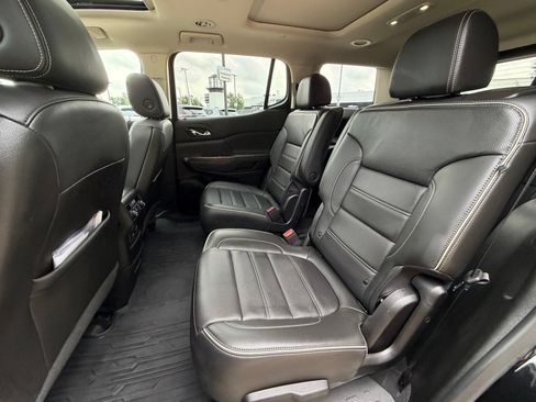 Used 2023 GMC Acadia Denali w/ Denali Ultimate Package AWD/4WD image 25