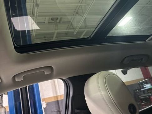 Used 2022 Buick Encore GX Essence w/ Advanced Technology Package image 6