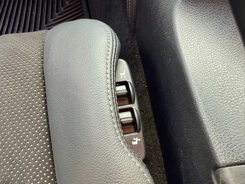 Used 2020 Nissan 370Z Touring Sport image 21