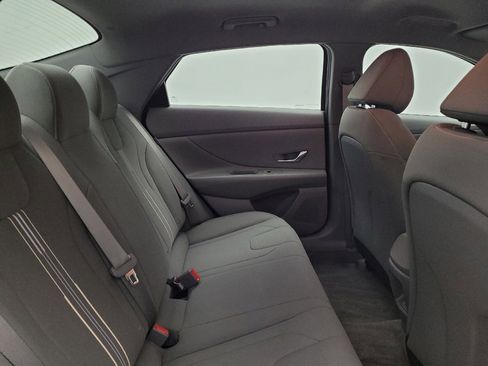 Used 2024 Hyundai Elantra SEL image 19