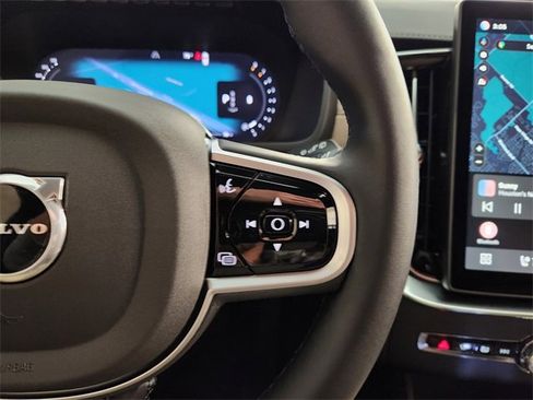 New 2026 Volvo XC90 B6 Plus w/ Protection Package Premier image 29