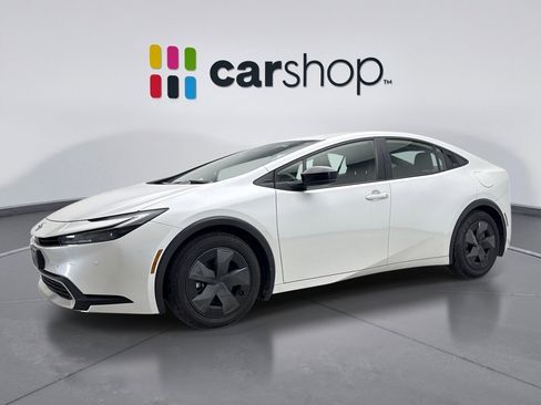 Used 2024 Toyota Prius Prime image 1