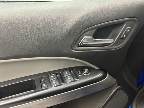 Used 2020 Chevrolet Colorado LT AWD/4WD image 14