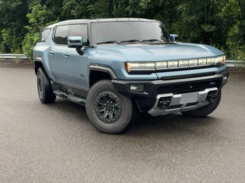 Used 2024 GMC Hummer EV 3X w/ Omega Edition AWD/4WD image 2