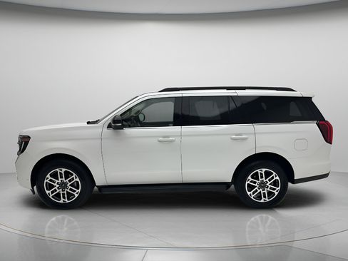 Used 2025 Ford Expedition Active AWD/4WD image 6