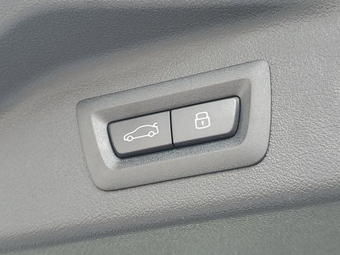 New 2026 BMW X7 xDrive40i w/ Premium Package image 29