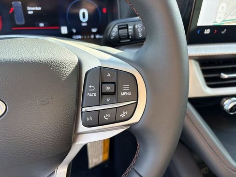 New 2026 Ford Explorer Active image 27