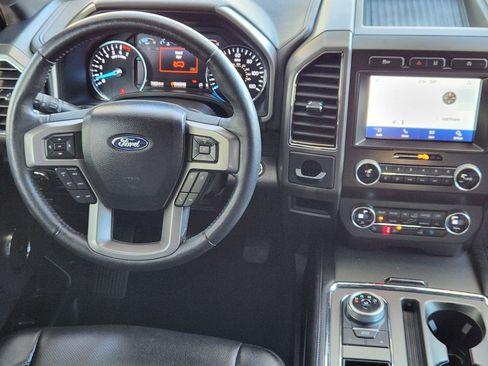 Used 2021 Ford Expedition XLT image 27