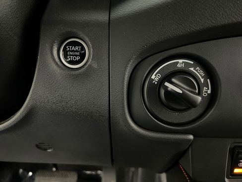 Used 2023 Nissan Frontier PRO-4X w/ Pro Convenience Package image 40