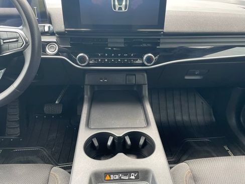 Certified 2025 Honda Prologue EX image 11