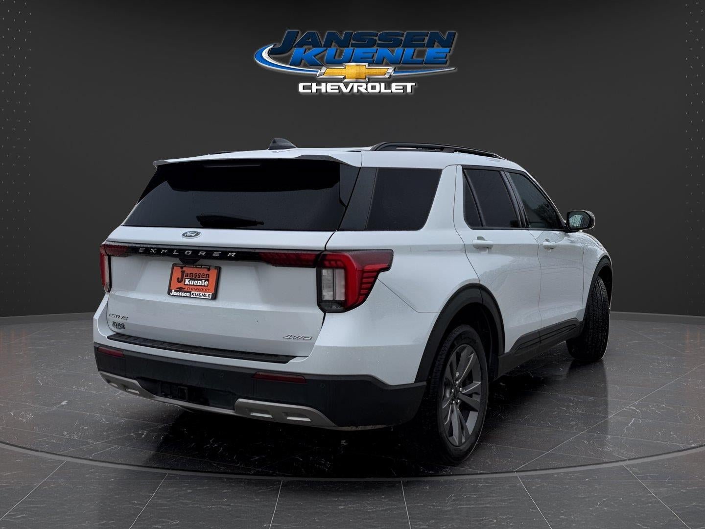 Used 2026 Ford Explorer Active w/ Active Comfort Package AWD/4WD image 5