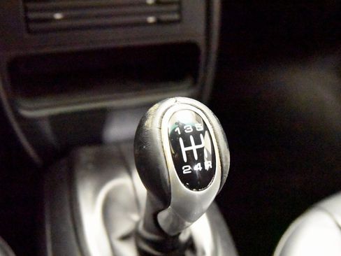 Used 2000 Porsche Boxster image 16