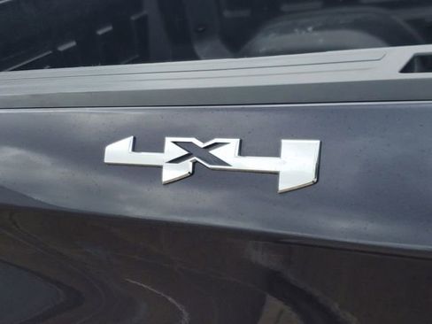 Used 2024 GMC Sierra 1500 SLT image 5