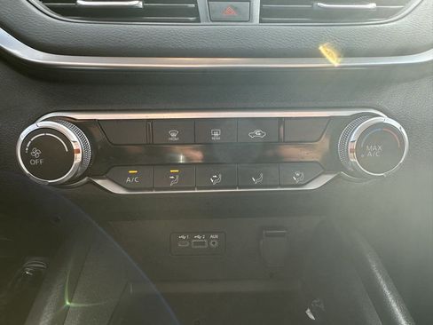 Used 2022 Nissan Altima 2.5 SV FWD image 20