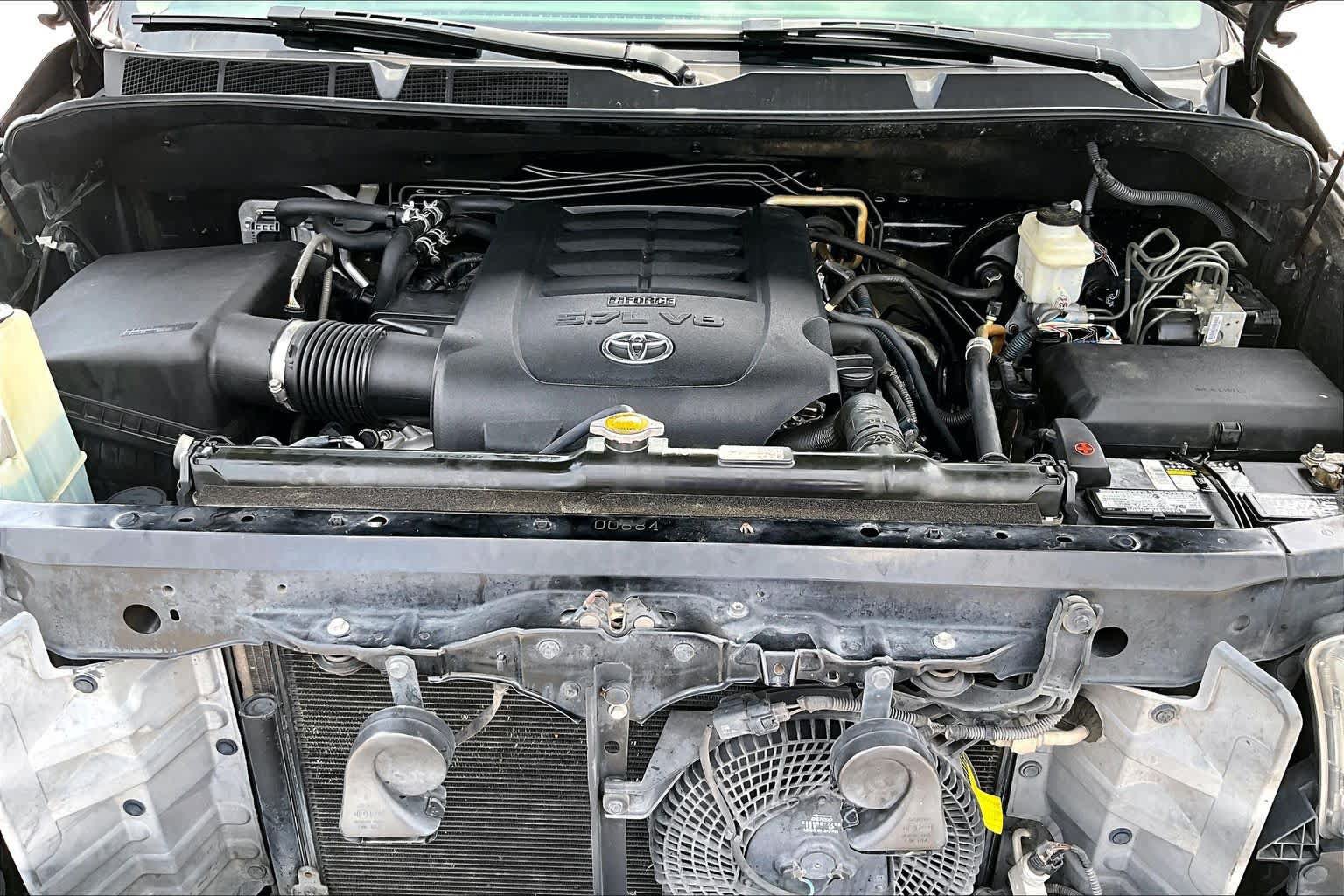 Used 2012 Toyota Sequoia Limited RWD image 31