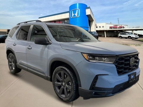 New 2025 Honda Pilot Sport image 11