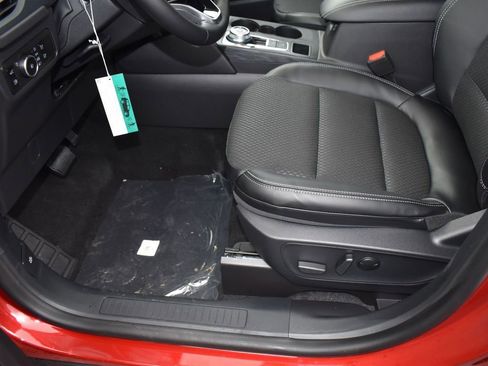 New 2025 Ford Escape SE image 14