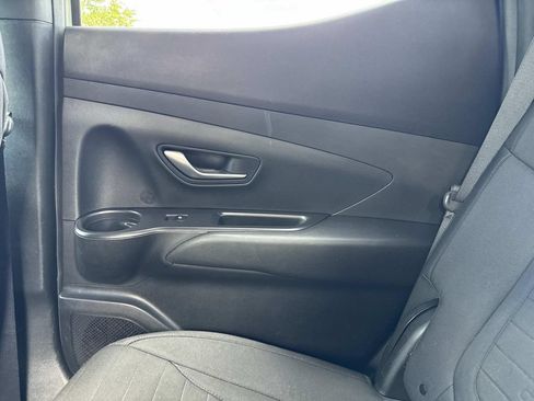 Used 2023 Hyundai Santa Cruz SE AWD/4WD image 18