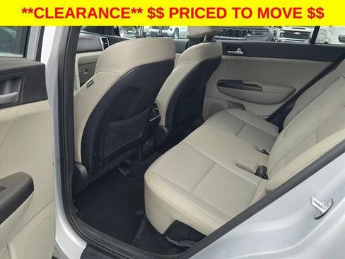 Used 2020 Kia Sportage S w/ S FWD Sunroof Package image 18