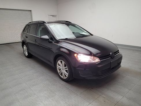 Used 2016 Volkswagen Golf Limited Edition image 13