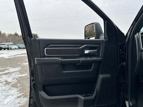 Used 2025 RAM 2500 Big Horn image 24
