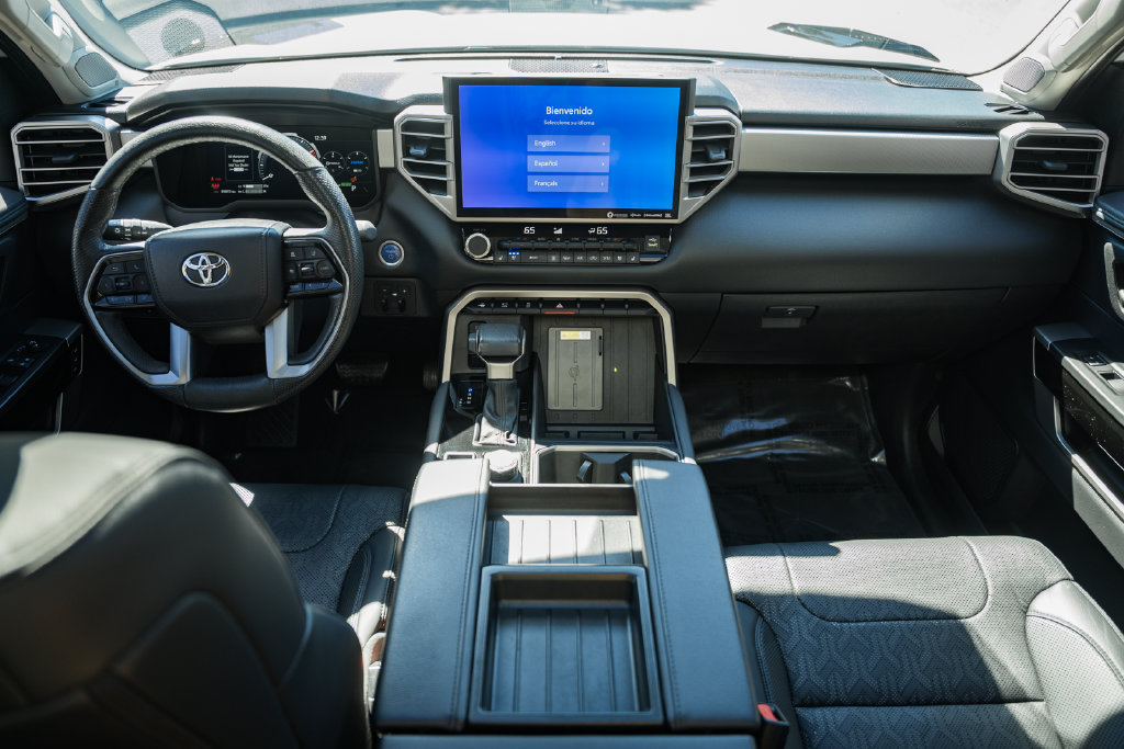 Used 2023 Toyota Tundra Limited AWD/4WD image 18