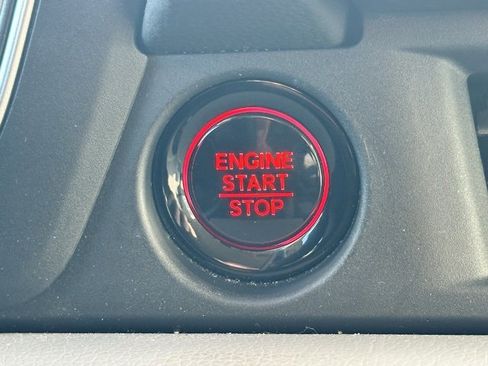 Used 2024 Honda Pilot EX-L image 13