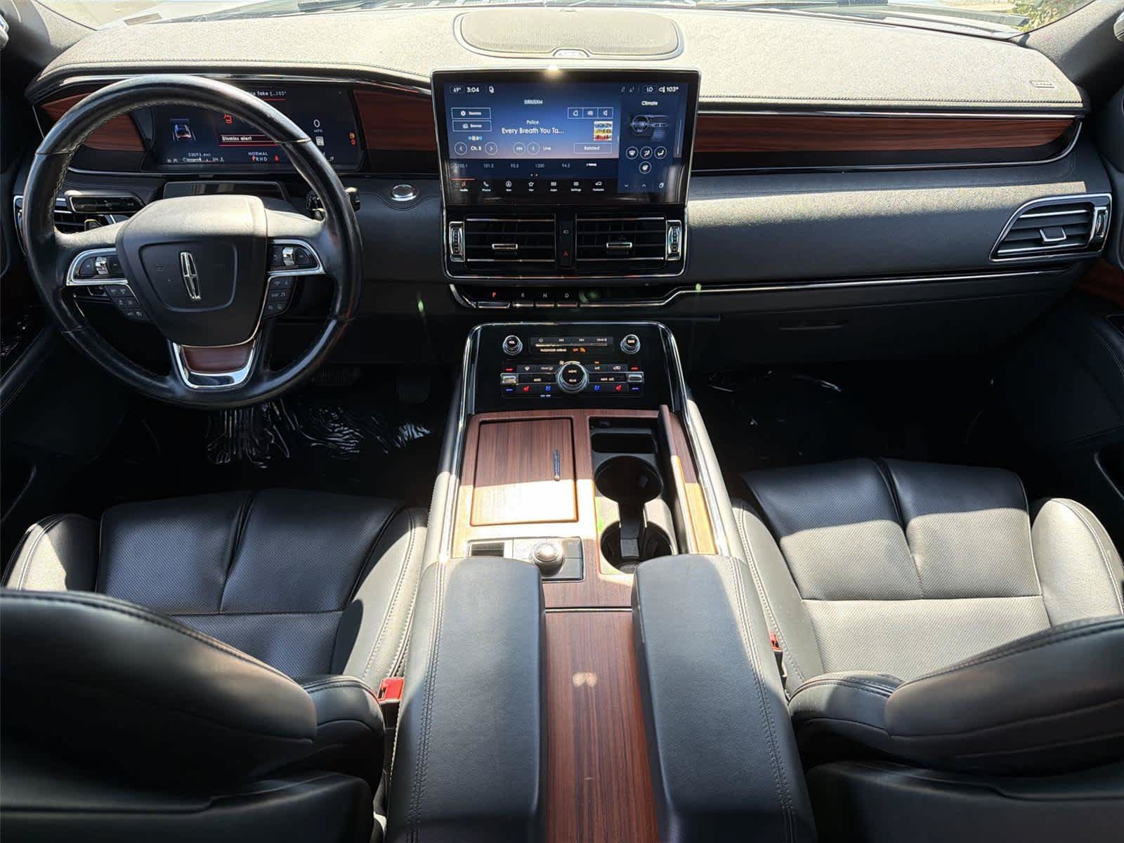 Used 2024 Lincoln Navigator Premiere AWD/4WD image 11